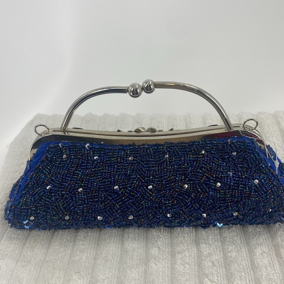 Shades of blue silvertone detail beaded sparkle evening bag crossbody chain - Picture 11 of 16